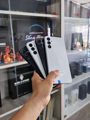 Samsung M44 5G 128GB Đen, Trắng