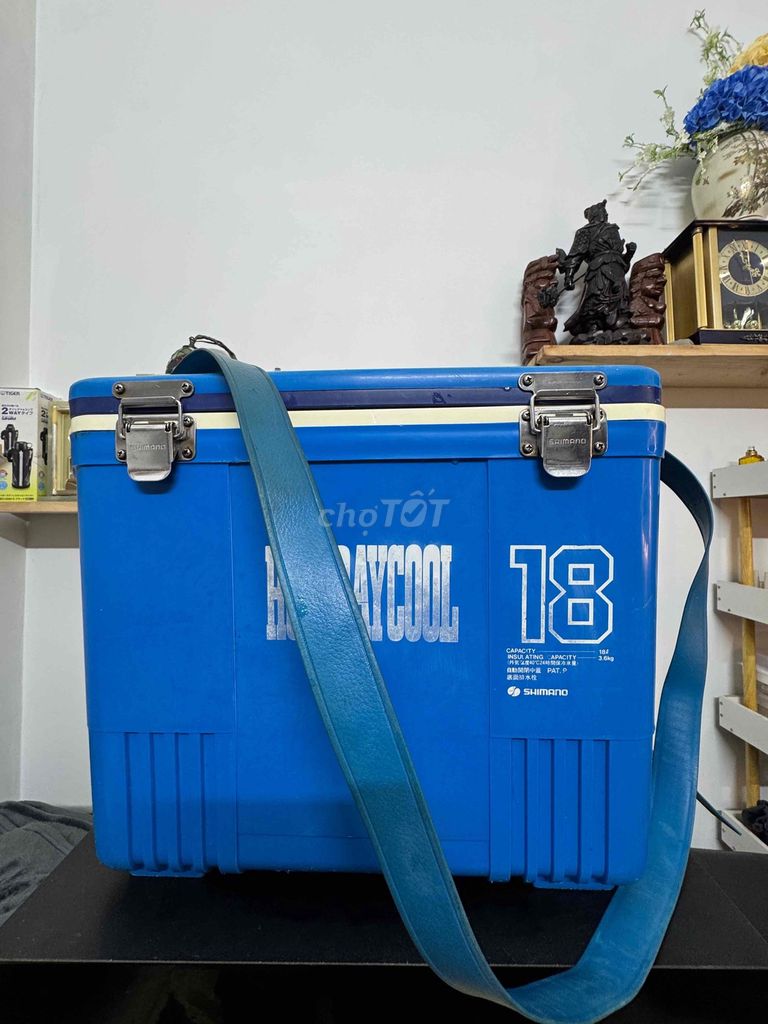 Thùng giữ lạnh SHIMANO 18L Xanh dương đã sử dụng