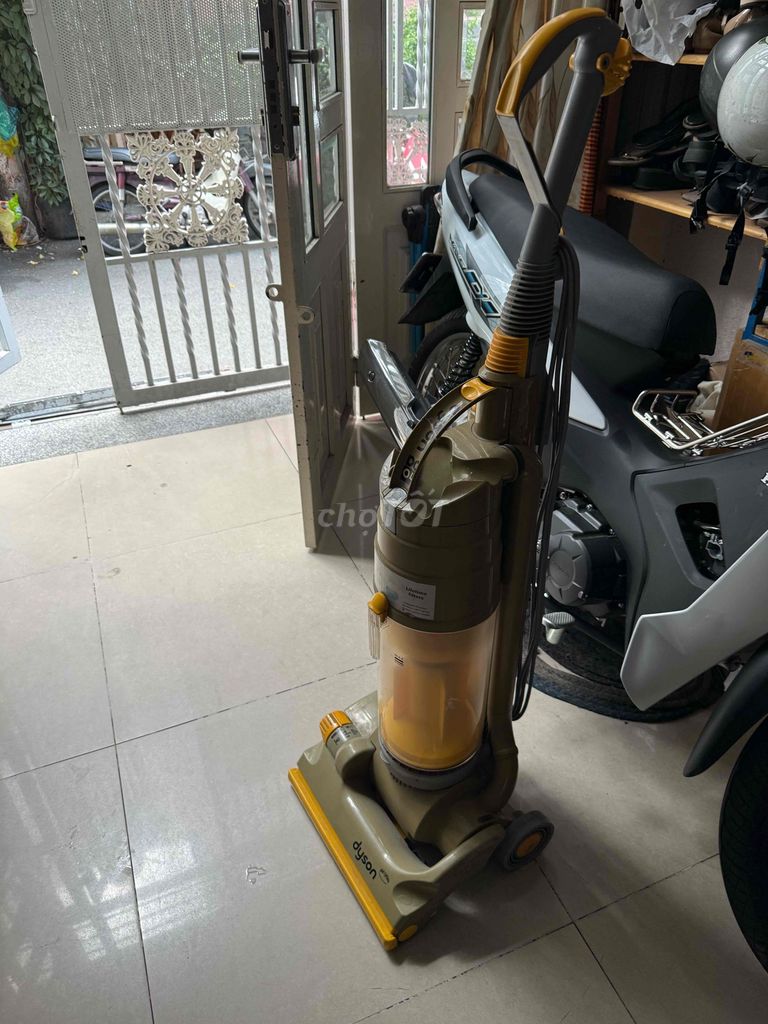 Máy hút bụi Dyson DC04 lực hút cực mạnh!!. Mua bán Nội thất, đồ gia dụng khác tại Quận Phú Nhuận Tp Hồ Chí Minh được đăng bởi Thắng hình 1
