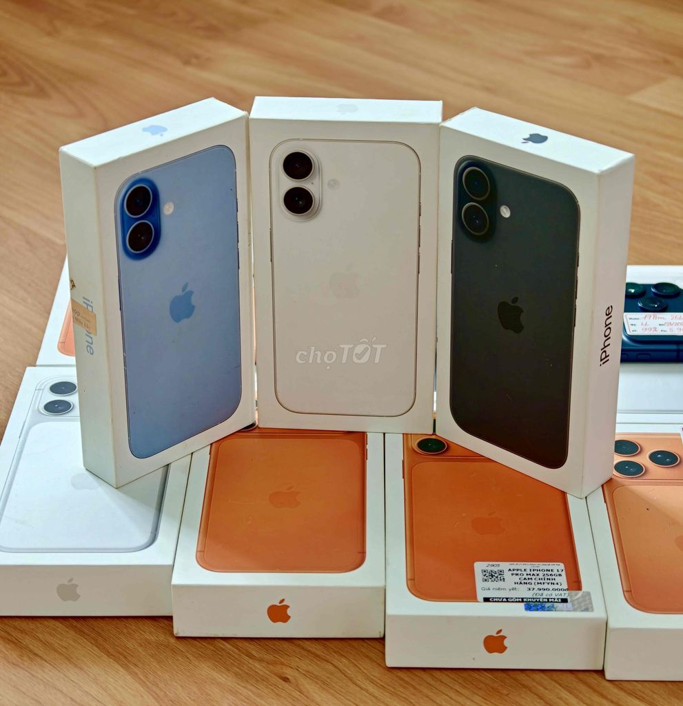 iPhone 17 256GB Black/Blue/White Likenew Fullbox. Mua bán Điện thoại tại Quận Đống Đa Hà Nội được đăng bởi Quý Hoàng hình 1