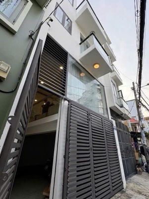 Аренда · 4 комн. · 80 м² · Quận Bình Thạnh, ул. Đường Bùi Đình Tuý