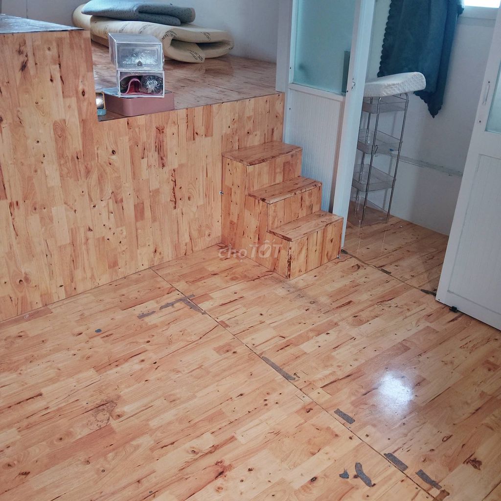 Cho thuê phòng lối đi chung, có gác, tiện ra trung tâm
