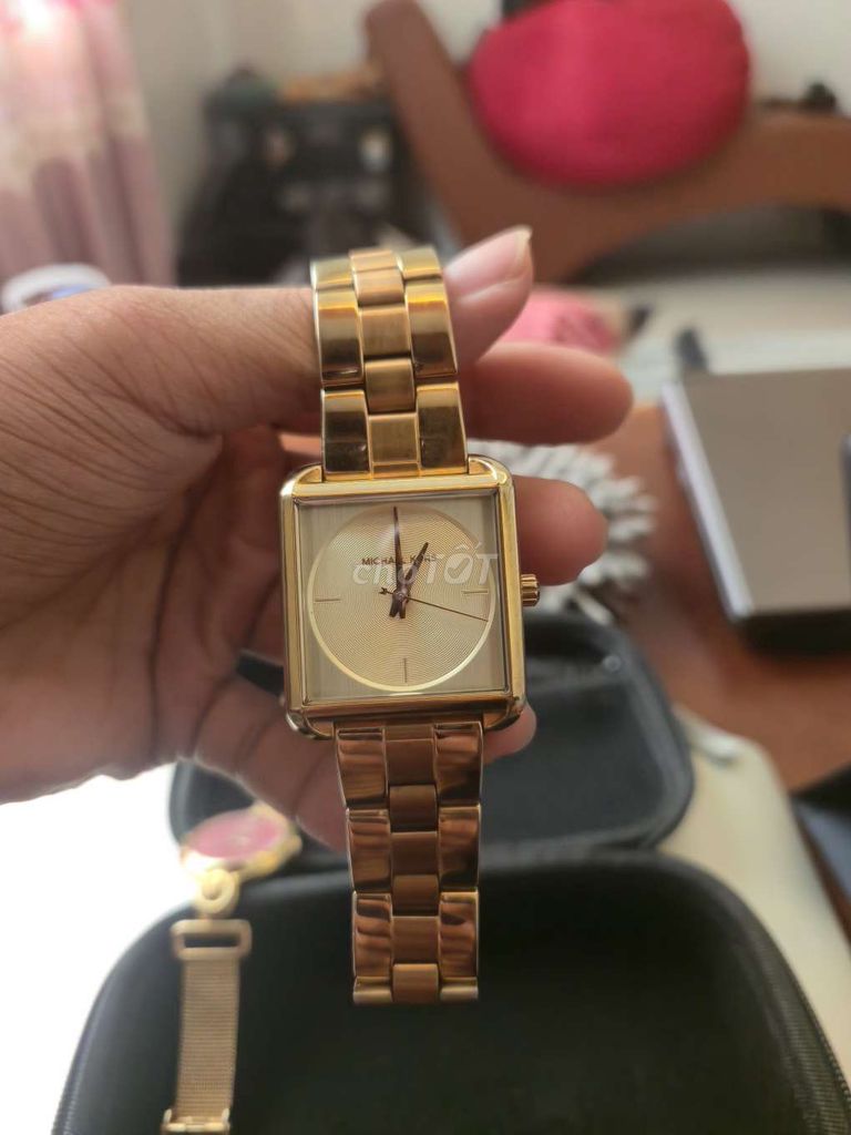Michael Kors MK3665 Nữ Vàng Gold Đã sử dụng. Mua bán Đồng hồ tại Huyện Củ Chi Tp Hồ Chí Minh được đăng bởi Trần Lê Thành Danh hình 1