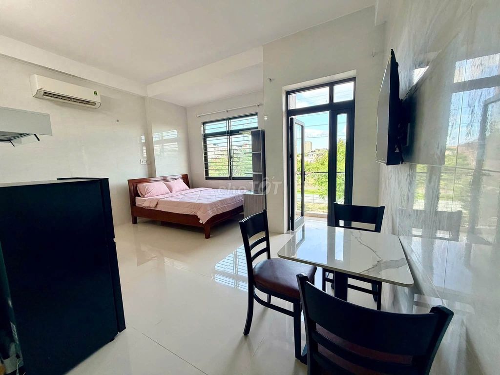 Furnished 2-bedroom apartment on Nguyễn Tư Giản — photo 4