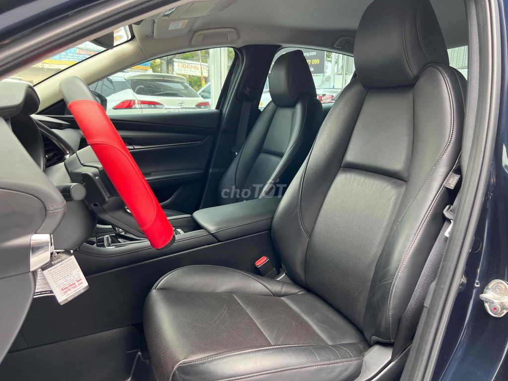 Mazda 3 đời 2022 bản Luxury - odo mới 26.000km. Mua bán Ô tô tại Thành phố Thủ Đức Tp Hồ Chí Minh được đăng bởi Nguyễn Minh Tấn hình 7