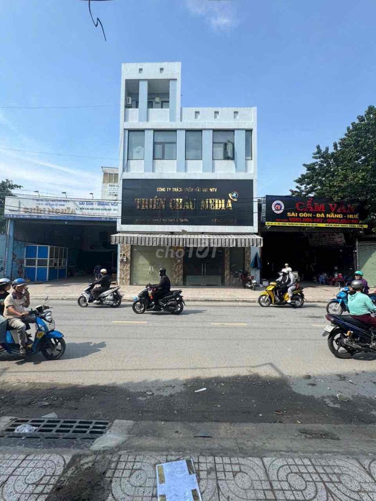 MẶT TIỀN KINH DOANH - 9 x 18 - TRỆT 3 LẦU - TRỐNG SUỐT