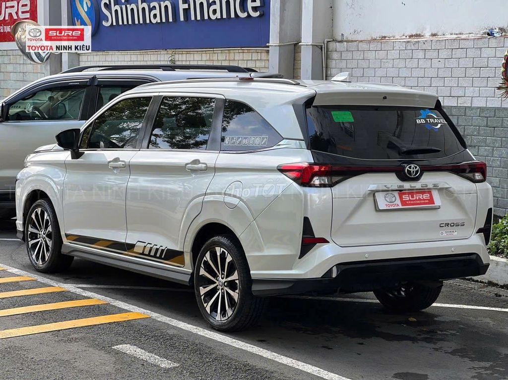 Toyota Veloz Top 2024 siêu lướt. Mua bán Ô tô tại Quận Ninh Kiều Cần Thơ được đăng bởi Phúc Toyota Ninh Kiều hình 4