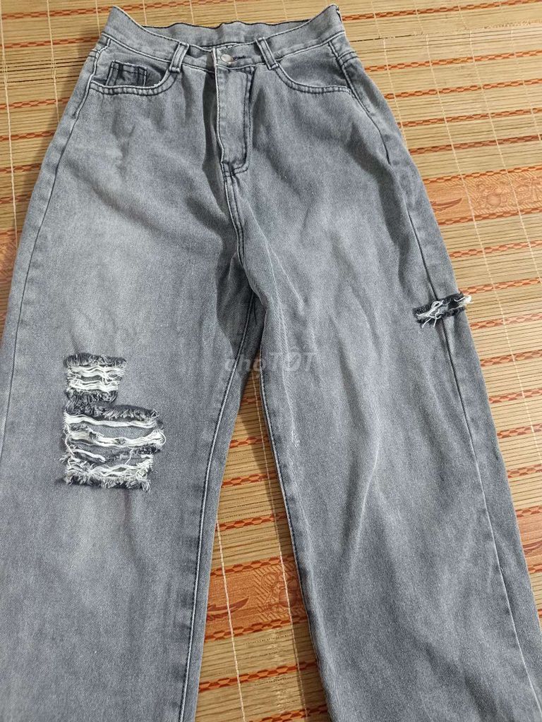 Quần jean nữ rách gối dáng suông. Mua bán Quần áo tại Quận Nam Từ Liêm Hà Nội được đăng bởi có đồ bạn thíc ở đây nè hình 1