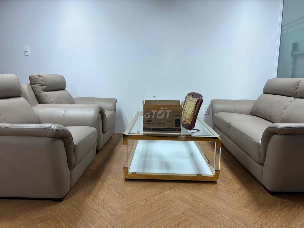Ghế sofa Phố Xinh Da Nâu be 2-3 chỗ Hiện đại. Mua bán Bàn ghế tại Quận Hải Châu Đà Nẵng được đăng bởi Nguyễn Hải Yến hình 1