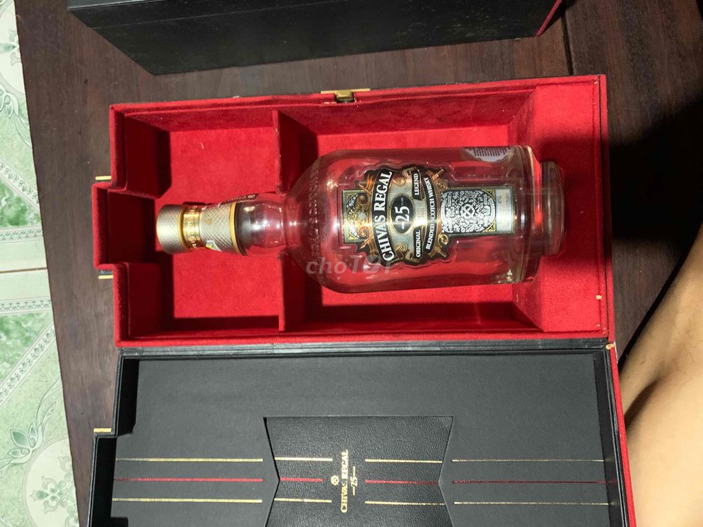 combo vỏ chai và hộp chivas 25 chính hãng