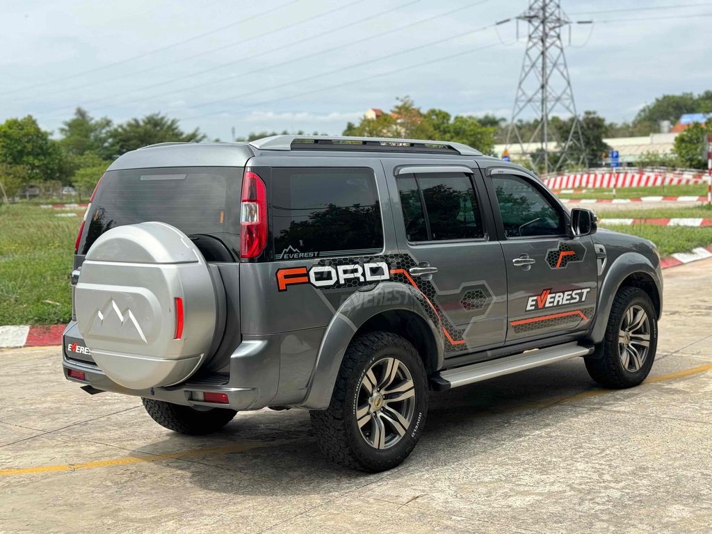 Ford Everest 2010 Xám. Mua bán Ô tô tại Quận Tân Phú Tp Hồ Chí Minh được đăng bởi Thien Hardy hình 2