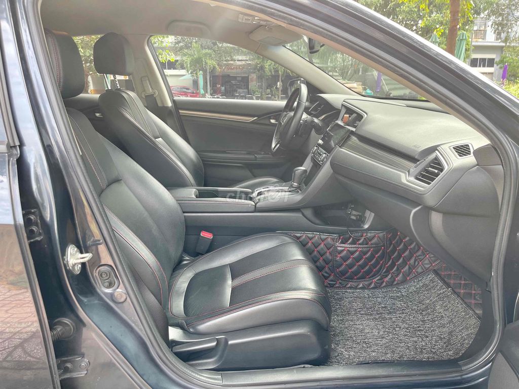 Honda Civic 2019 RS 61000 km, full hãng, odo chuẩn. Mua bán Ô tô tại Thành phố Thuận An Bình Dương được đăng bởi Nguyễn Duy Truyền hình 7