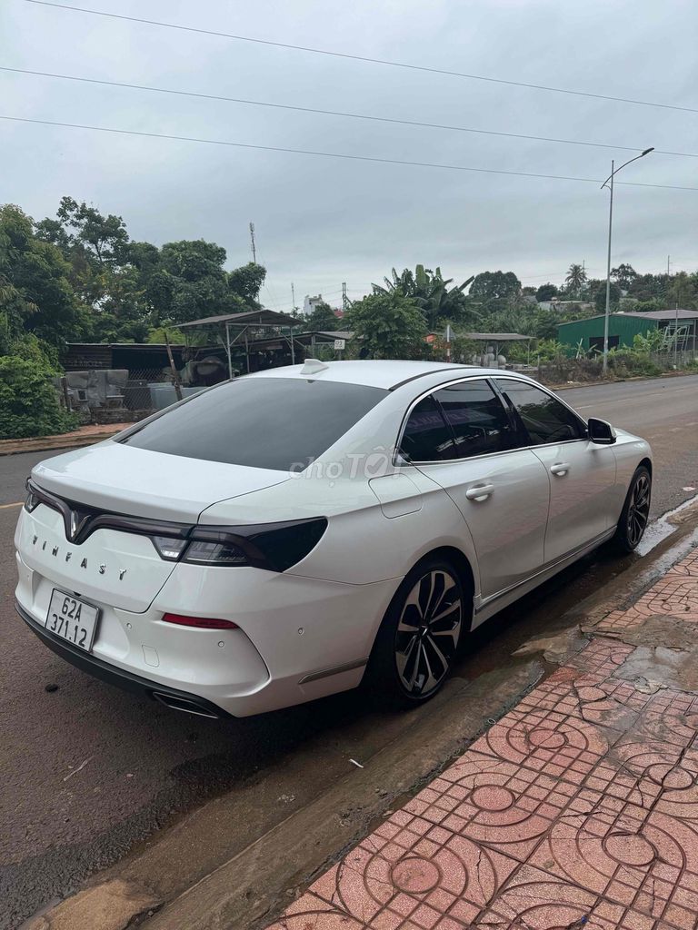 VinFast Lux A2.0 2022 - 90000 km. Mua bán Ô tô tại Thành phố Buôn Ma Thuột Đắk Lắk được đăng bởi Minh hình 4