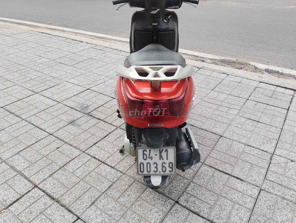 Honda Lead màu Đỏ. Mua bán Xe máy tại Quận Ninh Kiều Cần Thơ được đăng bởi đầy cửa hàng cầu hưng lợi nk cần thơ hình 4