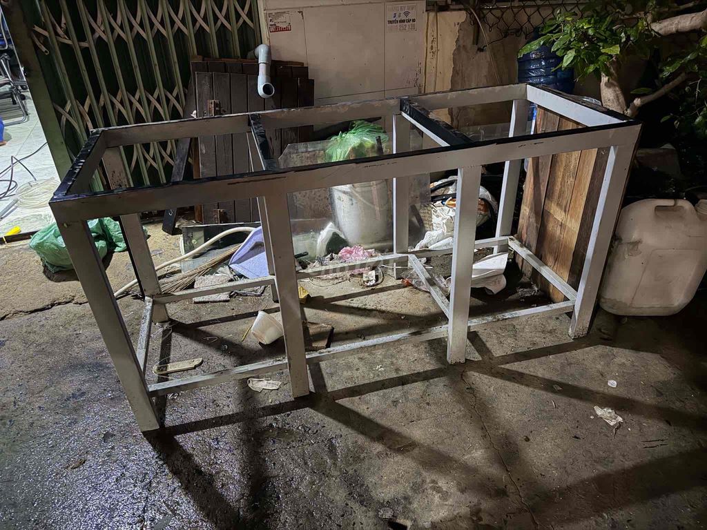 Chân hồ cá kim loại 1.6m x 60cm. Mua bán Phụ kiện, Thức ăn, Dịch vụ tại Quận Bình Tân Tp Hồ Chí Minh được đăng bởi viet my hình 1