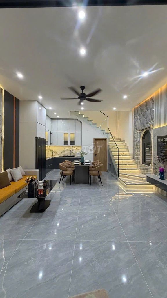 Rent · 4 bd · 100 м² · Quận Hải Châu, ул. Đường Hùng Vương