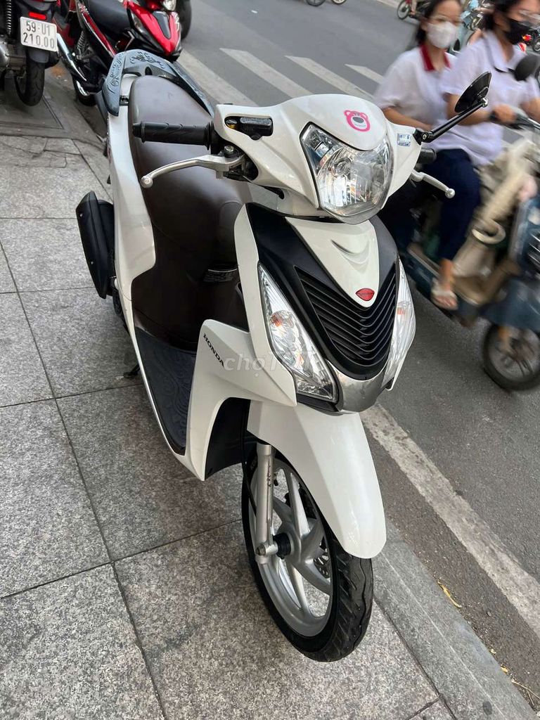 Honda vision 2018 mới 90% bstp chính chủ