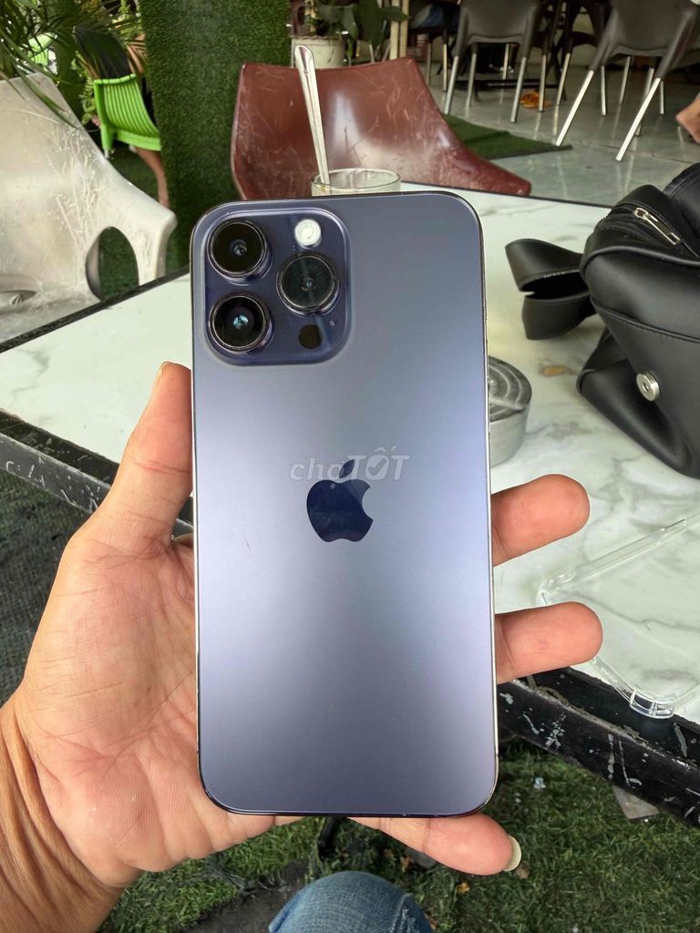 Apple iPhone 14 Pro Max Tím 128GB Pin 98%. Mua bán Điện thoại tại Thành phố Thủ Dầu Một Bình Dương được đăng bởi Đt củ giá rẻ phú chánh tdm hình 1