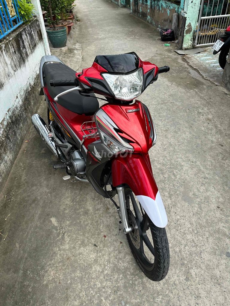 Cần bán Fu X xăng cơ 2011. Mua bán Xe máy tại Huyện Cần Đước Long An được đăng bởi Phạm Thiện hình 1