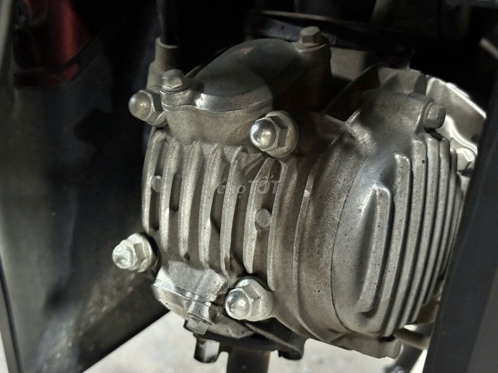 XE MÁYTHANH TÙNG_FUTURE 125 FI ĐEN NHÁM BIỂN 29. Mua bán Xe máy tại Quận Nam Từ Liêm Hà Nội được đăng bởi THANH TÙNG hình 4