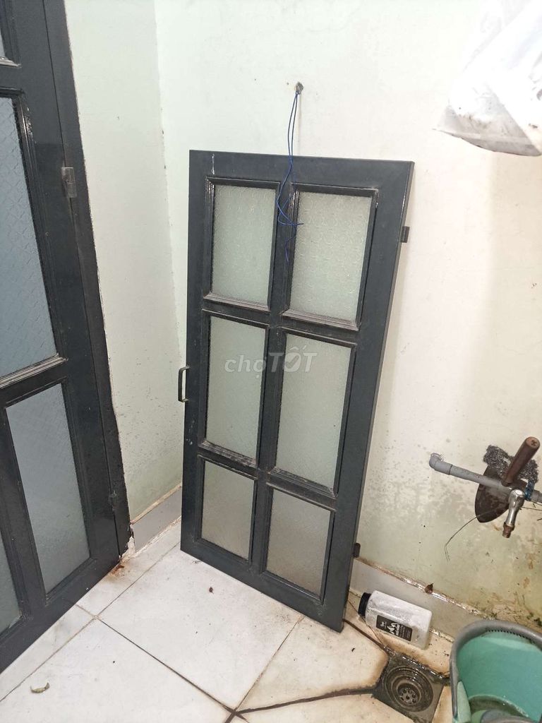 Cửa sổ sắt kính 600x1200mm 2 cánh. Mua bán Nội thất, đồ gia dụng khác tại Thành phố Dĩ An Bình Dương được đăng bởi Linh hình 1