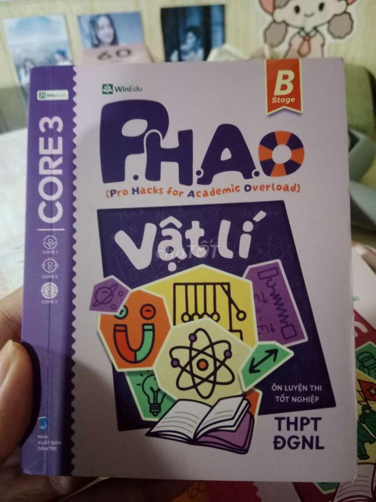 Sách Phao Vật Lí Ôn luyện thi Dân Trí. Mua bán Sách tại Thành phố Ngã Bảy Hậu Giang được đăng bởi Nguyễn Thị Ngọc Yến  hình 1
