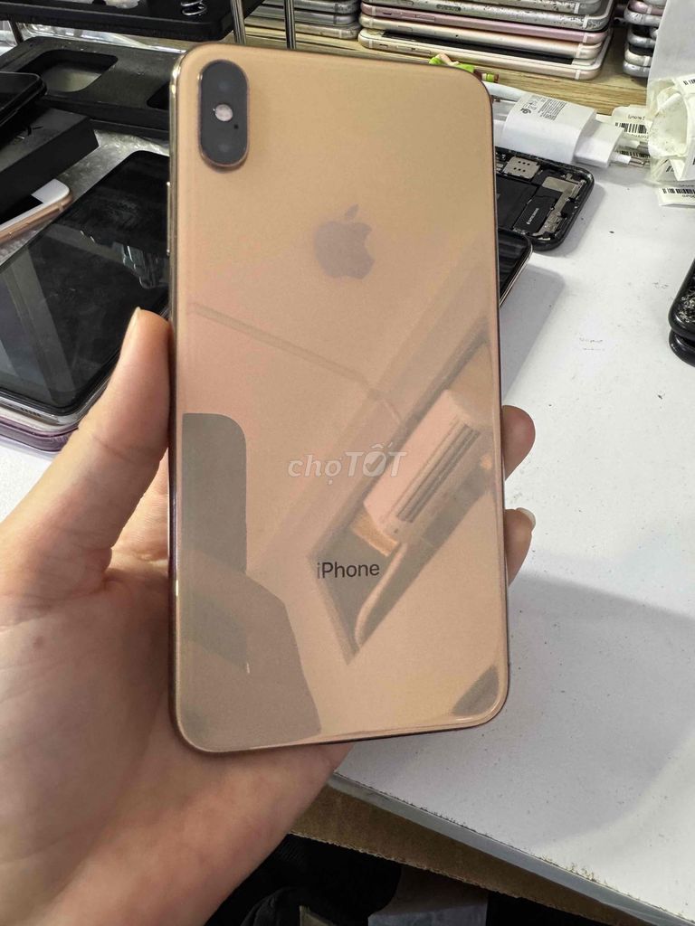 Apple iPhone Xs Max 64GB Vàng ios 14.6. Mua bán Điện thoại tại Quận 4 Tp Hồ Chí Minh được đăng bởi Phan Pha hình 1