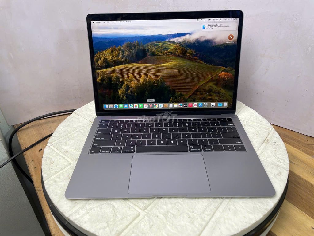 MACBOOK ARI 2019 GRAY/ I5/RAM 16G/256G/PIN GOOD