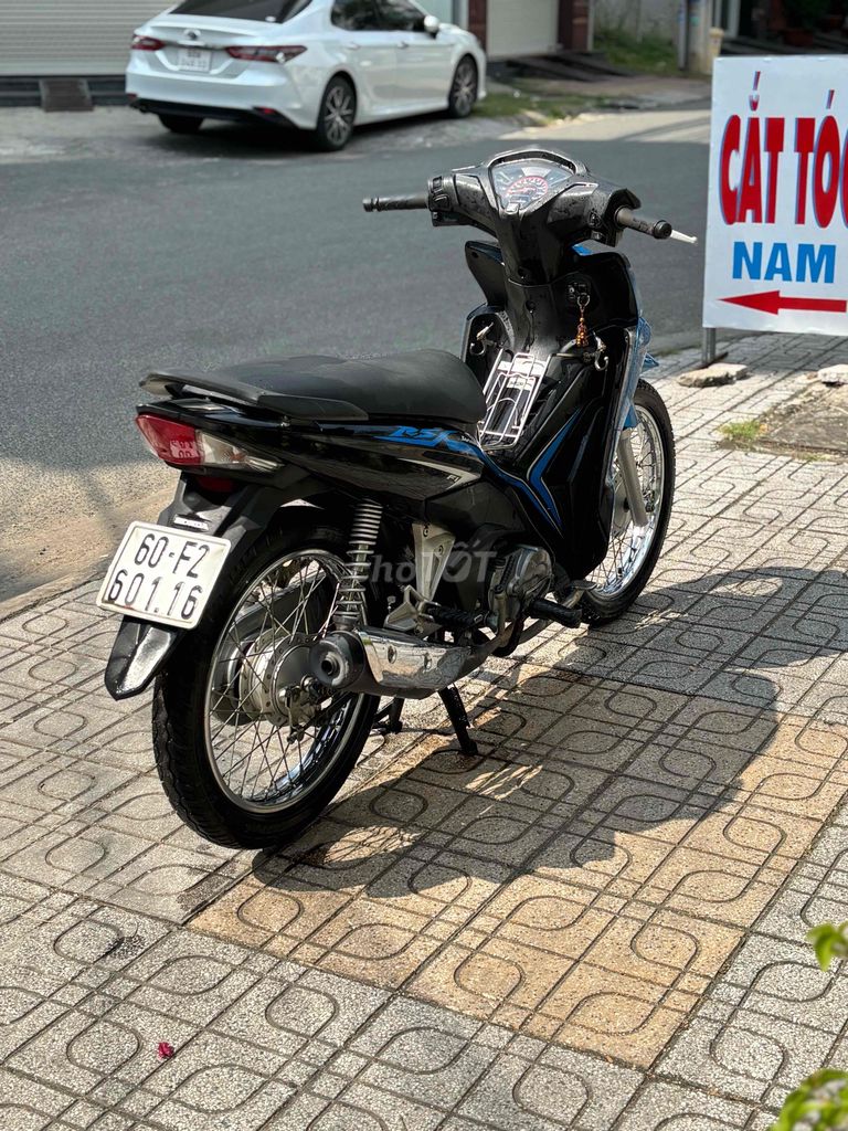 Honda Wave RSX FI Xanh đen. Mua bán Xe máy tại Thành phố Biên Hòa Đồng Nai được đăng bởi Huy Trần hình 7