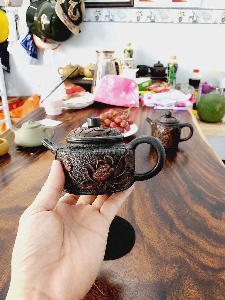 Bình trà hoa sen - Đồng Tháp