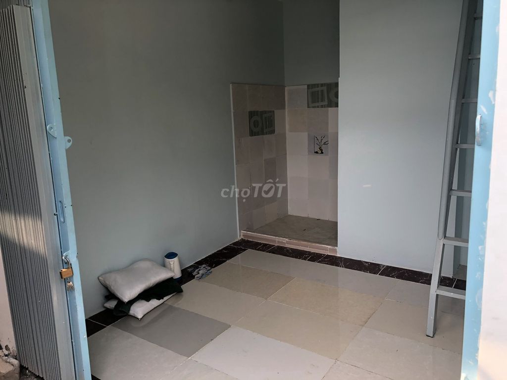 Cho thuê phòng trọ đường T15 đối diện đại học Nguyễn Tất Thành