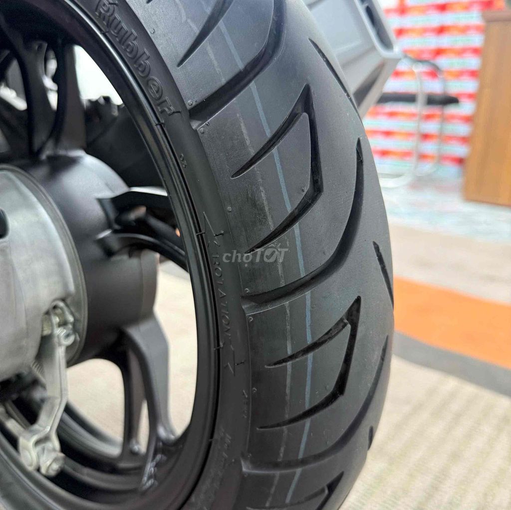 Honda Click Thái 150i 2022 Trắng Đỏ 933 km. Mua bán Xe máy tại Quận Bình Tân Tp Hồ Chí Minh được đăng bởi Hữu Trọng hình 6