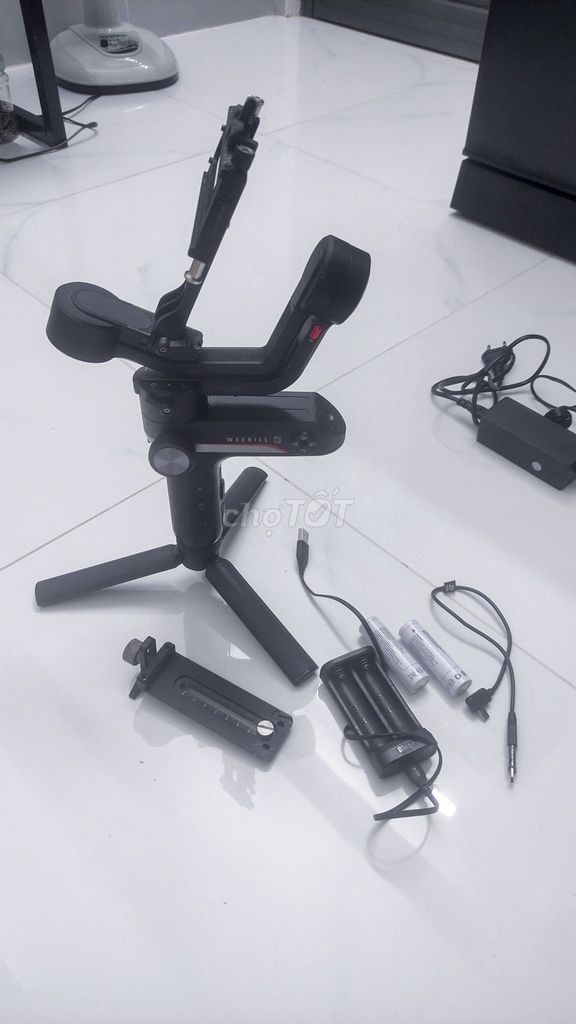 Bán Gimbal webill S, ngoại hình còn đẹp.
