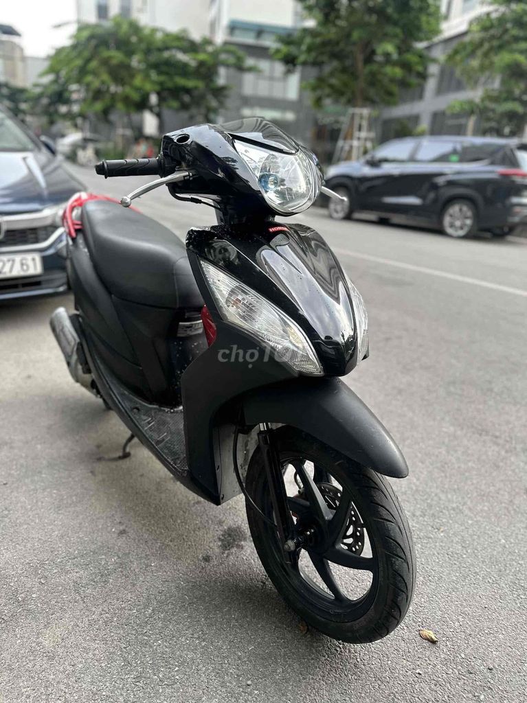 🛵🛵HONDA Vision biển Hà Nội. Mua bán Xe máy tại Quận Hai Bà Trưng Hà Nội được đăng bởi duy hình 4