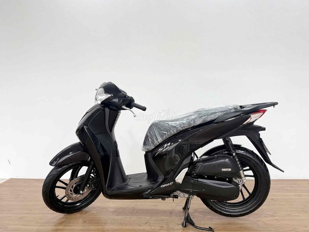 SH150 CBS 2016 siêu lướt - Trả trước 30tr nhận xe. Mua bán Xe máy tại Quận Cầu Giấy Hà Nội được đăng bởi Nguyễn thị xuân hình 4