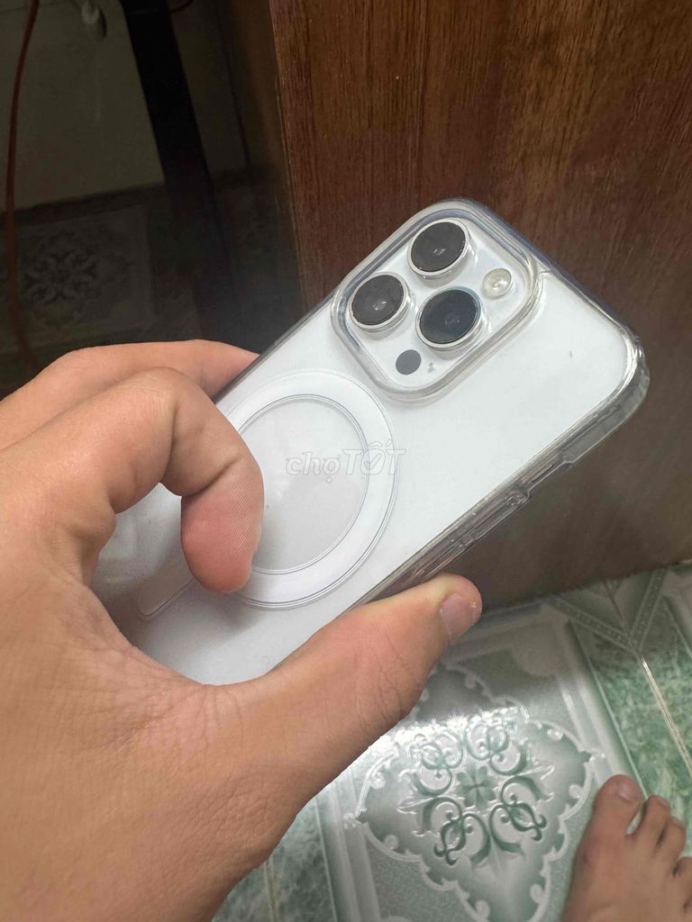 Apple iPhone 14 Pro 128GB Trắng Like New. Mua bán Điện thoại tại Quận Cẩm Lệ Đà Nẵng được đăng bởi Long Hoàng Lê hình 1