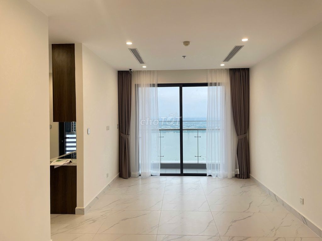 cho thuê 3PN the beverlyy bếp rèm diện tích 100m2 view trực diện sông