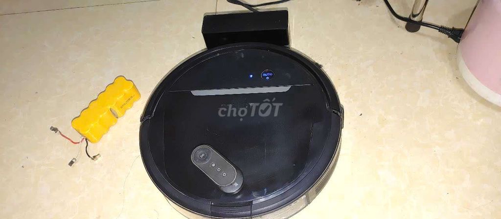 Robot hút bụi Ecovacs deebot.