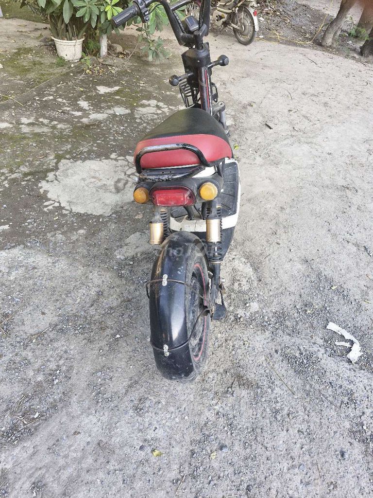 Xe đạp điện 133S Đen, Trắng, Đỏ. Mua bán Xe điện tại Quận Bắc Từ Liêm Hà Nội được đăng bởi Anh Tuấn hình 3