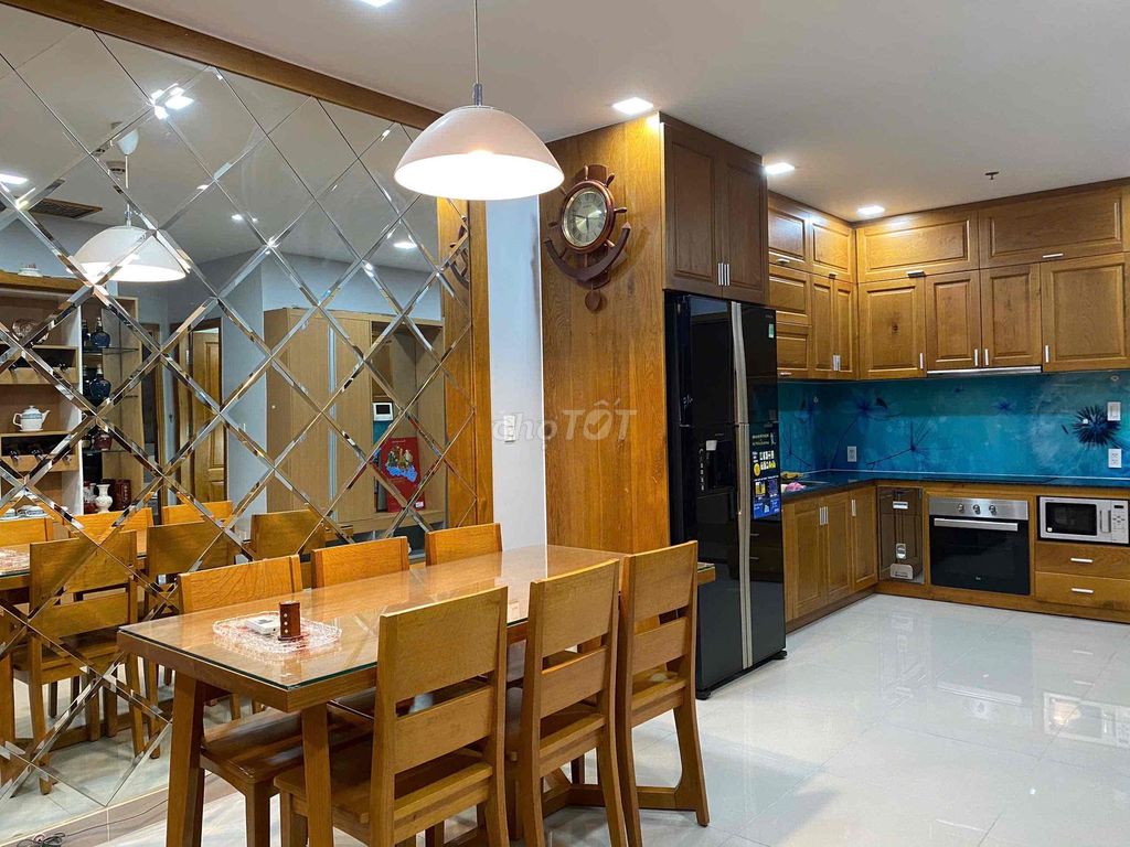 Аренда Everich Infinity, 80 кв.м, 2 спальни, 2 санузла, дорогая отделка деревом