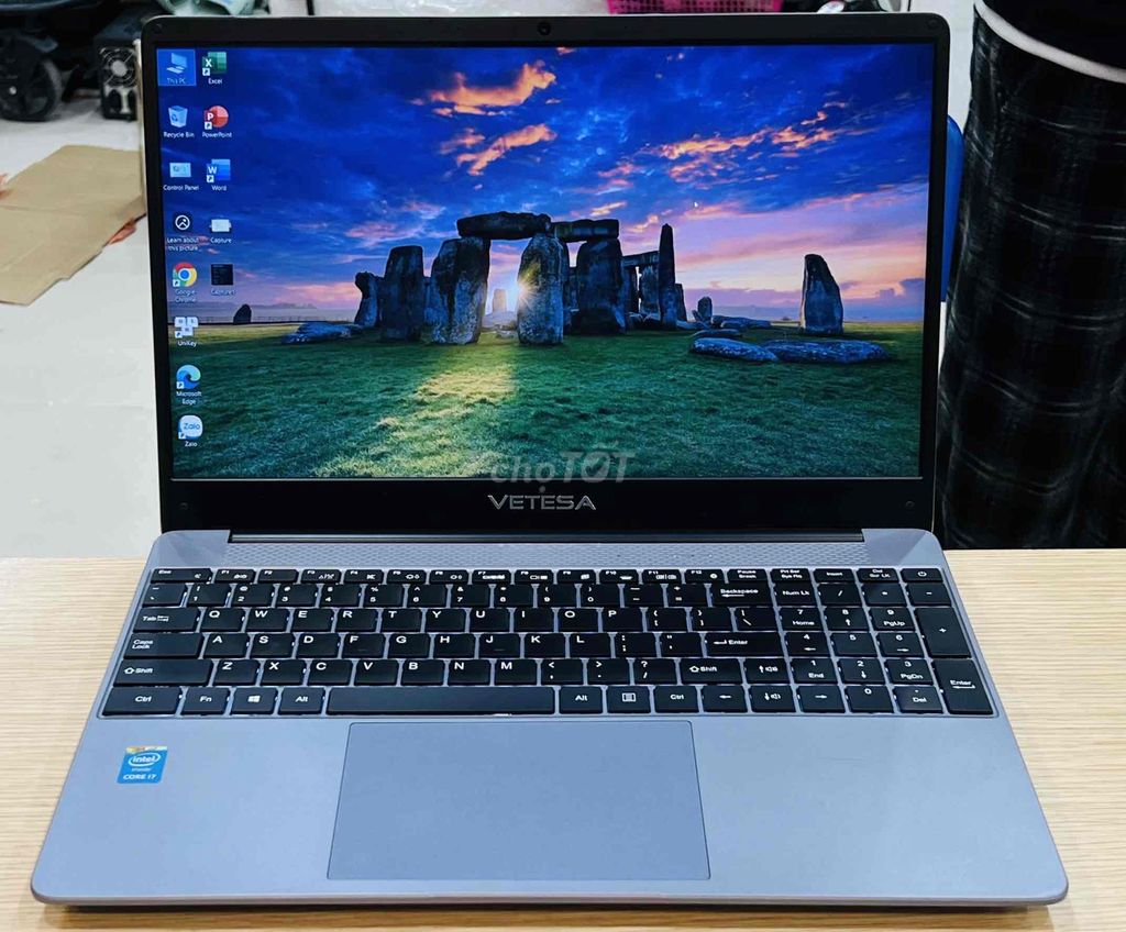 VETESA Core i7-7820HQ 15.6 inch 8GB/256GB. Mua bán Laptop tại Quận Đống Đa Hà Nội được đăng bởi Bảo Táo Store hình 1