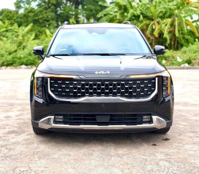 Kia Carnival 2025 2.2D Signature Đen 20000 km. Mua bán Ô tô tại Quận Ba Đình Hà Nội được đăng bởi Phú Việt