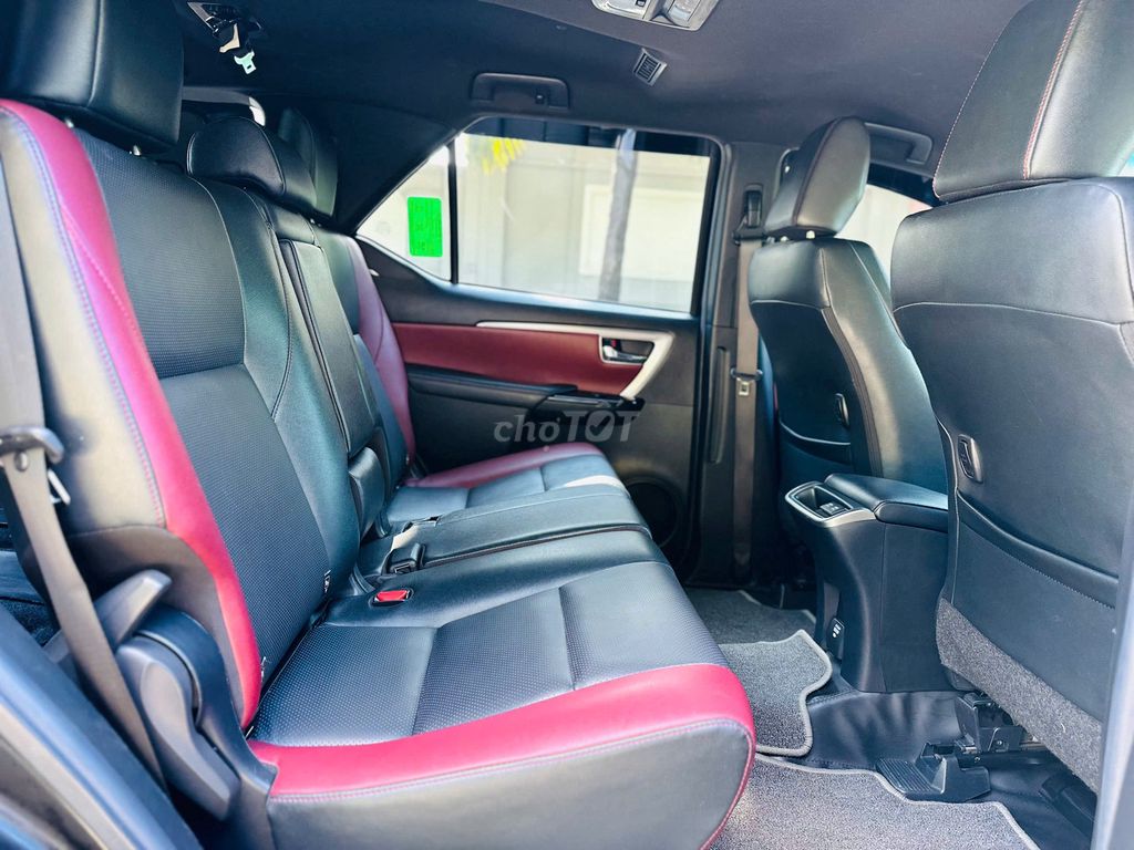 Fortuner Legender 2.4 AT 4x2 2022 - 55000km. Mua bán Ô tô tại Thành phố Dĩ An Bình Dương được đăng bởi Siêu Thị Ô Tô Bình Dương  hình 19