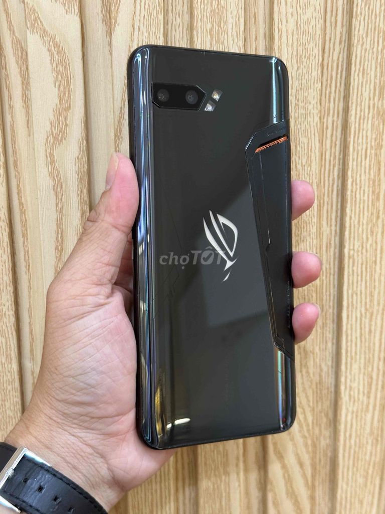 Asus ROG Phone 2 8GB/128GB Đen. Mua bán Điện thoại tại Quận 10 Tp Hồ Chí Minh được đăng bởi Phone27 hình 1
