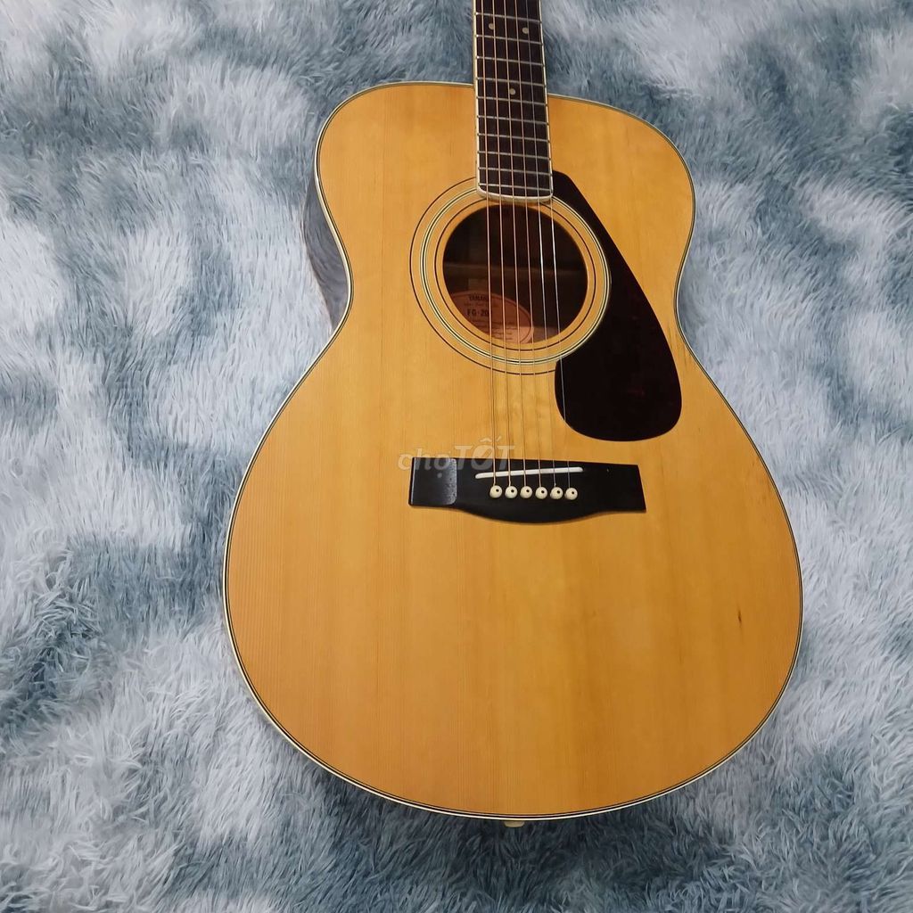 Guitar acoustic yamaha FG 202