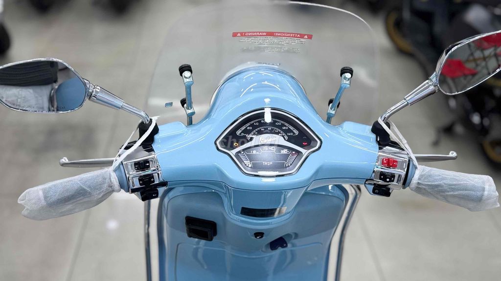 Piaggio Vespa синий 300 км (версия к 80-летию)