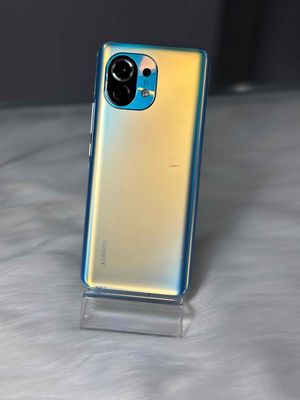 Xiaomi Mi 11 5G 8GB/256GB Snapdragon 888 (Màn lưu)