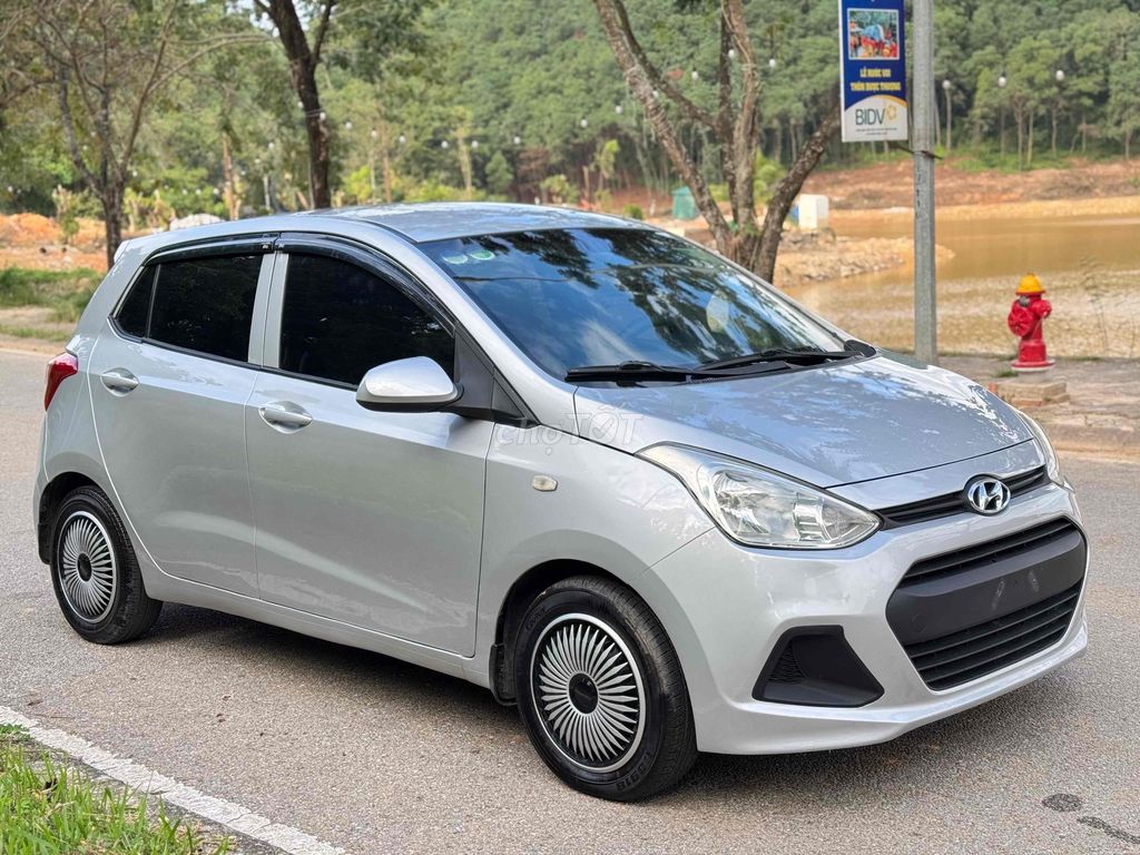 Hyundai Grand i10 2015 1.0 Base - 160000 km. Mua bán Ô tô tại Huyện Sóc Sơn Hà Nội được đăng bởi Anh Chiến hình 4