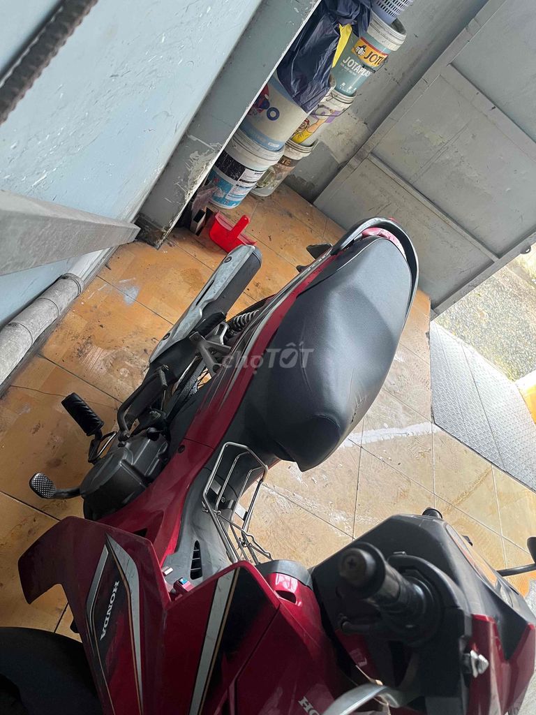 Honda Blade 110 2016 красно-черный 60 000 км