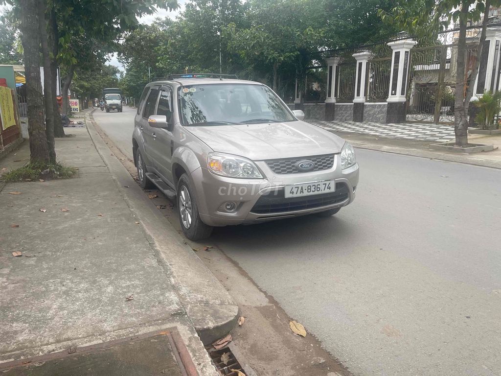 Ford Escape 2013 - std bản 2.3 . xlt. Mua bán Ô tô tại Huyện Hóc Môn Tp Hồ Chí Minh được đăng bởi hoang van hình 5